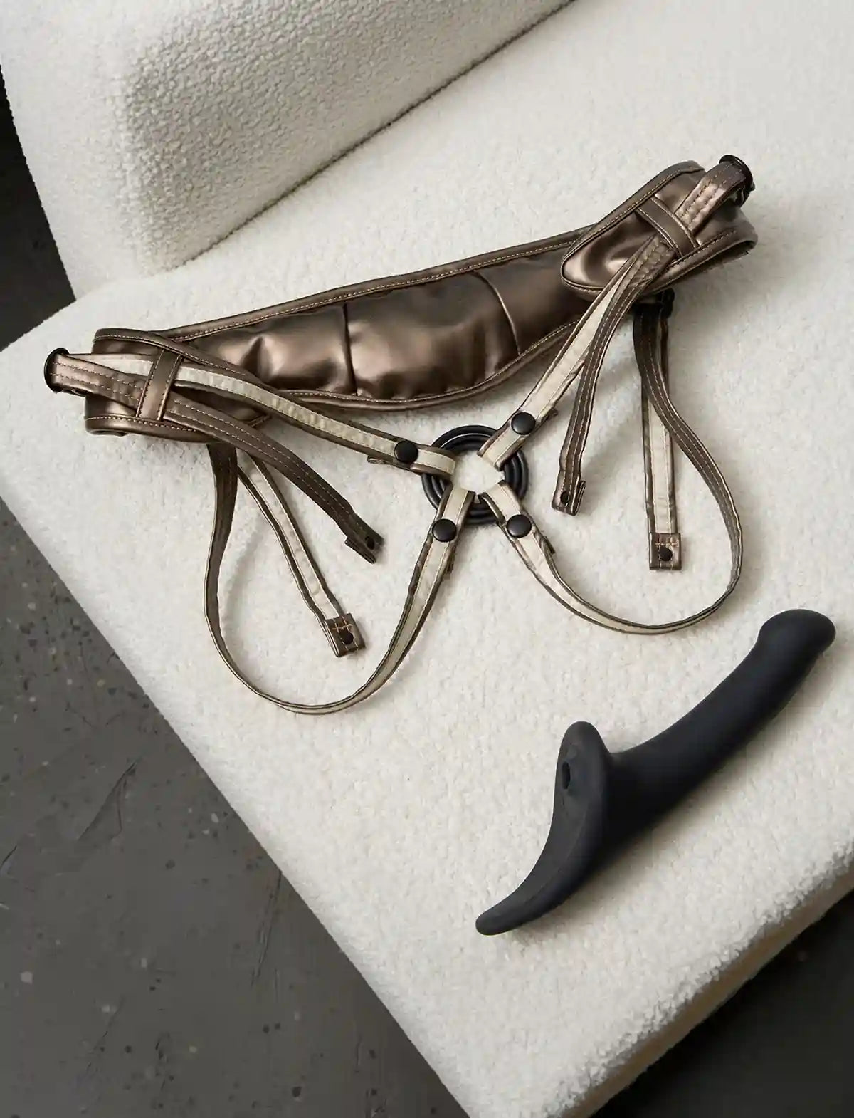 Harnais Similicuir Desirous Golden Bronze Taille Unique strap-on-me