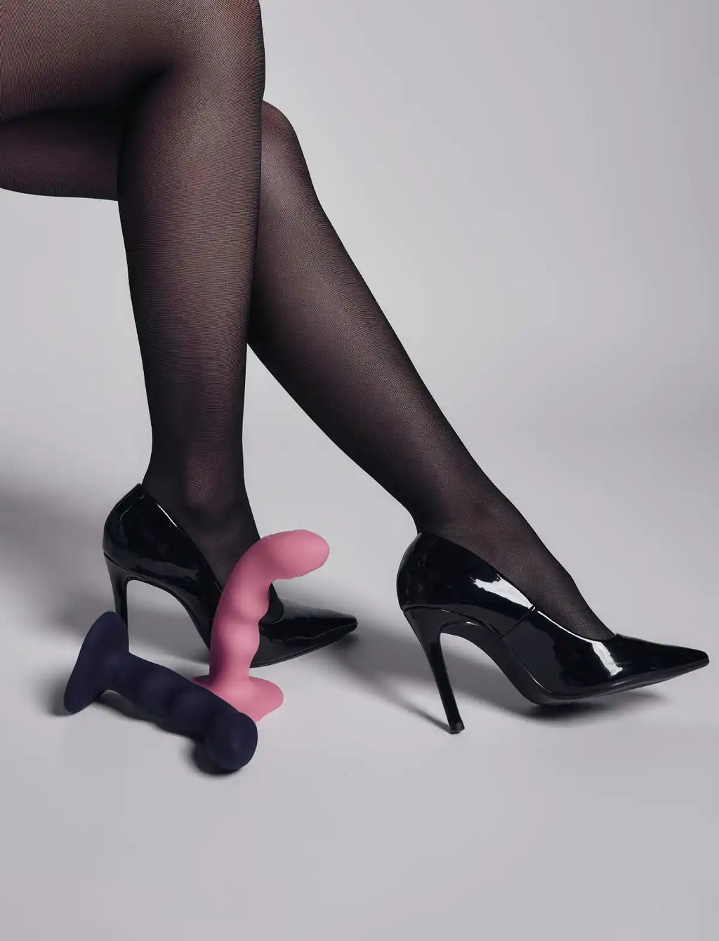 Dildo vibrant tapping wave bleu – stimulation rythmée et sensations intenses, compatible strap-on-me