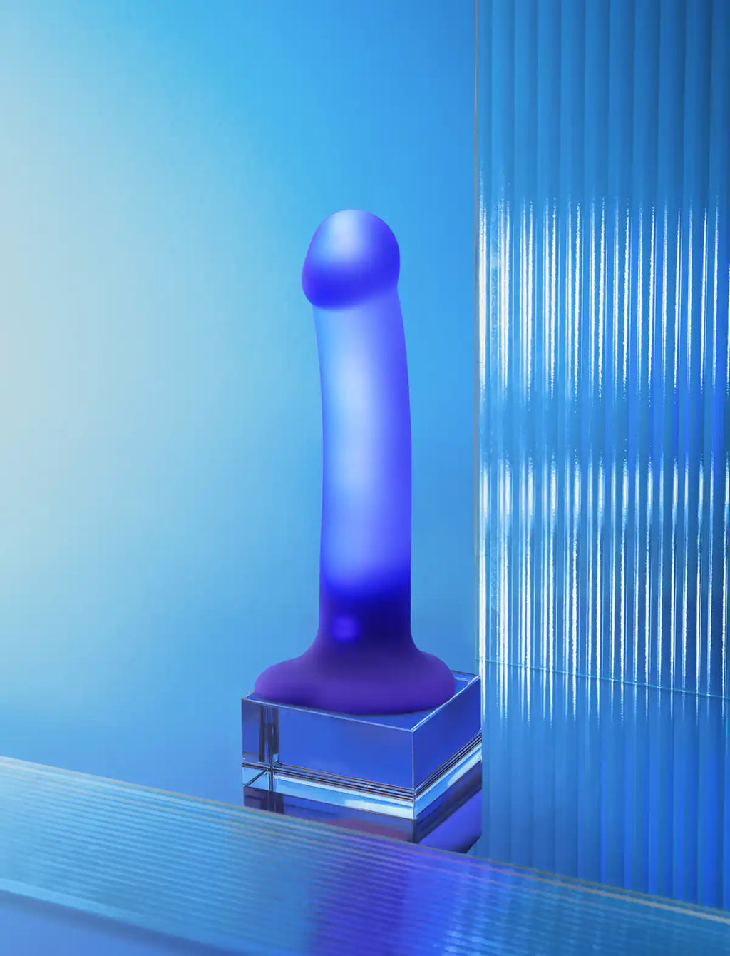 dildo semi-realistico glow LED – effetto luminoso e stimolazione confortevole, compatibile con strap-on-me